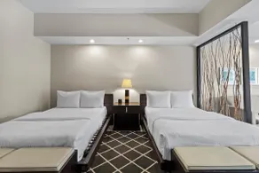 Perfect for Families, Large Studio, Pool & Parking - Image 2