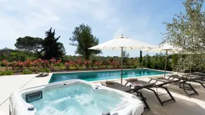 Modern Villa Caruso with pool in Vabriga - Image 2
