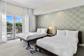 Space for everyone! 3 Bed/4 Bath Villa 2070 sq ft - Image 5