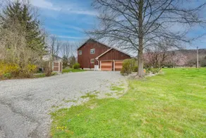 Dog-Friendly Fishkill Tiny House in Wine Country - Image 3