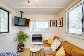 Hike On-Site: Georgia Tiny Home on Farm Retreat - Image 5