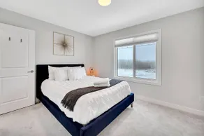 Emerald -3BR Home | Prime Location | Spruce Grove - Image 4