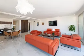 Sweett l Luxurious 3BR Duplex - Image 2