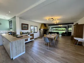 Les Tamaris Guest House, 3 bedrooms – Sleeps 8 - Image 1