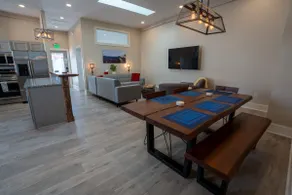 Downtown Urban Retreat 6 Beds Perfect for Groups - Image 3