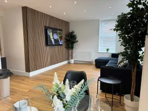 Entire apartment in Waterloo, Crosby, Liverpool - Image 3