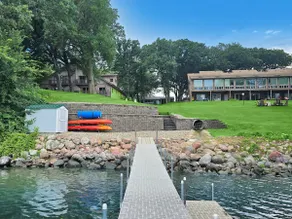 Grassy Knoll Retreat on the Big Spirit Lake - Image 2