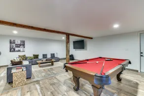 Game Room & Hot Tub! Cresco Family Home - Image 3