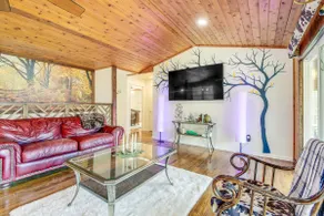 Waterfront Dandridge Cabin, 24 Mi to Pigeon Forge! - Image 4