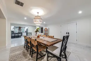 Pool & Home Theater: Lighthouse Point Home! - Image 3