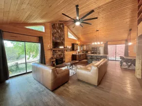 Cabin Nestled in the Cliffs w/Resort Amenities - Image 5