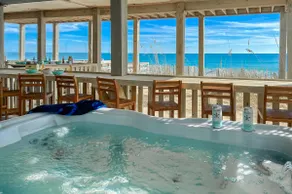 Nouveau Full Remodel 26/02/19 Un étage privé en bord de mer avec bain à remous pour 10 personnes - Image 2