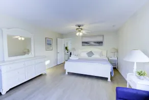 Walk-to-Beach Home with Private Pool, Pet-Friendly - Image 4