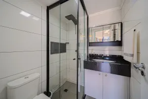 Practical, modern, comfortable, in a great location - Image 4