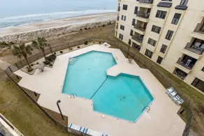 Beach Bliss - Oceanview 5th floor condo in Fun-Fil - Image 4