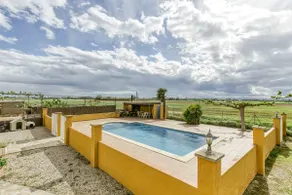 Casa de campo 'Les Cabretes Vilanova De La Muga' com vista para a montanha, Wi-Fi e ar condicionado - Image 4