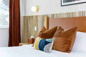 Retro Chic l Swim & stargaze at Quail Park Lodge - Image 5