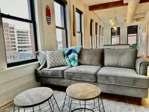 Old Market Oasis Top Floor Loft 511 - Image 5