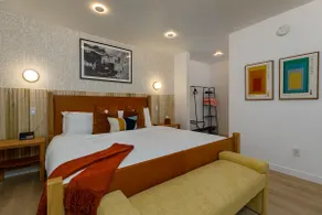 Your National Park Getaway l King and Queen Suite - Image 1
