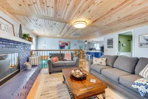 Lakefront New London Home: Dock, Fire Pit + Views! - Image 3