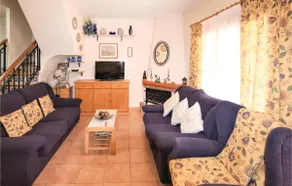 Strandhaus mit 4 Schlafzimmern in Santa Pola - Image 2