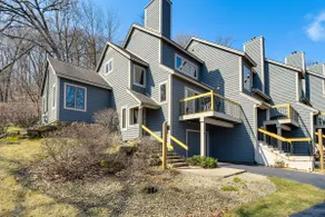 Galena Townhome w/ Deck & Golf Course View! - Image 3