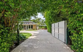 Wilton Manors Stunning Gated Oasis - Image 2
