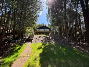 TGIF - Serene Waterfront Retreat - Image 2