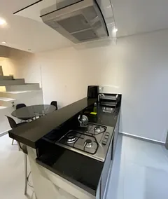 Exclusive townhouse in Uvaranas with air-conditioning. - Image 4