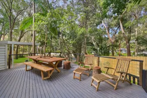 Bungalow 127 at Avalon pde, 800m walk to beach - Image 5