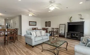 Schöne 6-Zimmer-Wohnung in Cherry Grove! - Image 4