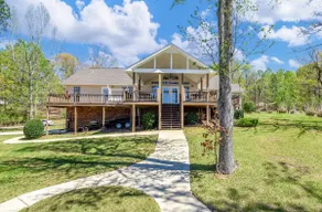 Crystal Clearwaters at Lake Martin, sleeps 8! - Image 2