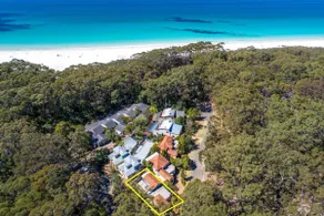 Sandpiper, Hyams Beach - Image 2