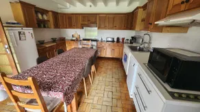 Spacious house with large garden in Valdivienne - Image 5