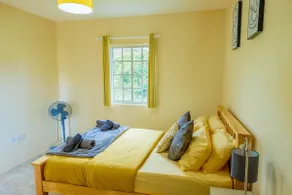Pierocks Highgate Entire house with Free Parking and WI-FI - Image 3