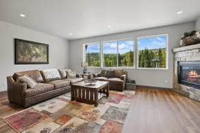Brand New Construction! Ski-In/Ski-Out Townhome with Private Hot Tub! - Image 4