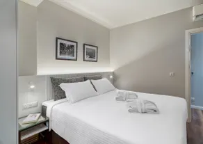 Eco-Deluxe-Apartment-Ensuite mit Dusche-Balkon - Image 3
