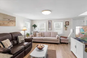 Adorable Chincoteague home by Seaside Vacations - Image 5