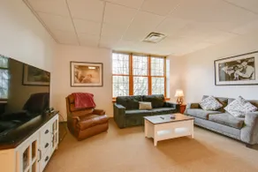 20 Mi to Dtwn Pittsburgh: Pet-friendly Apartment - Image 4