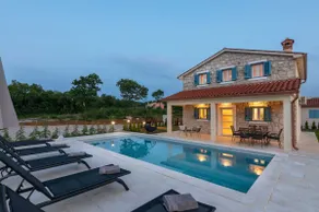 Villa Leana, a beautiful stone villa in a tranquil location - Image 5
