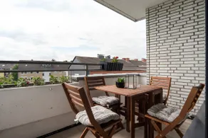 Quiet and modern home - Image 3