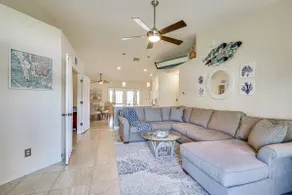 Cape Coral Home w/ Screened Porch: 4 Mi to Beach! - Image 4