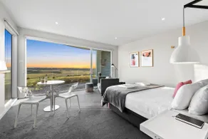 The Nest, Heated Spa, Couples Retreat, Private - Image 2