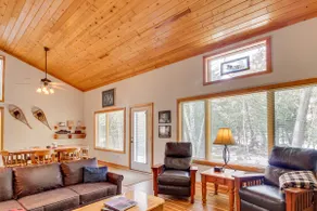 Family Lutsen Lakefront Cabin Near Skiing & Trails - Image 5