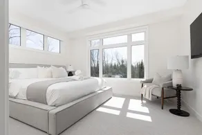 Luxury 4BR Muskoka Cottage w/ Fiber WiFi & Views - Image 3