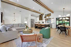 Family-Friendly Luxe Home with Sauna - mins to UO - Image 3