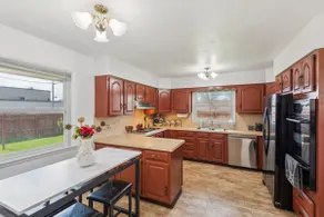 Elkhart Haven: Cozy Family Retreat - Image 3