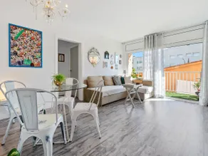 Apartment with terrace 250m beach and train - Image 3