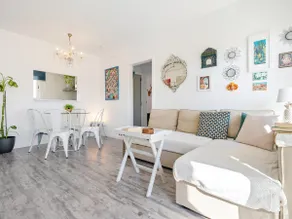 Apartment with terrace 250m beach and train - Image 2