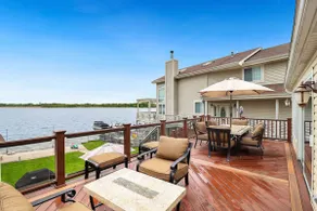 Captains Quarters Lake Life Dream Home 2bed 2bath - Image 4